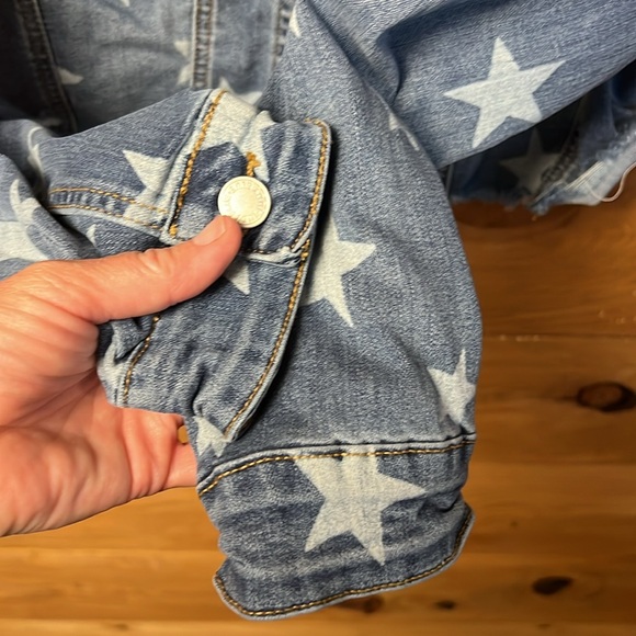 Judy Blue Cropped Jean jacket Stars Womens Small Denim Patriotic USA Denim Layer - Picture 6 of 8